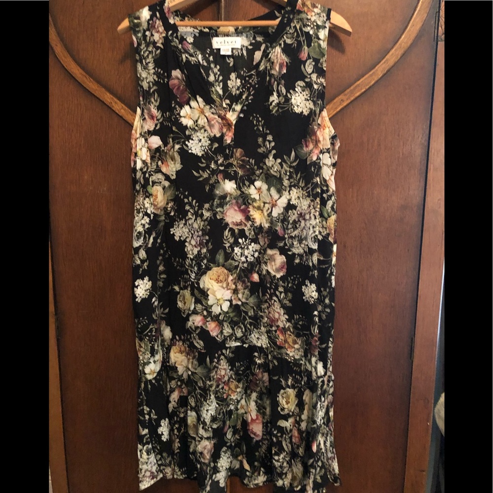 Anthropologie Velvet sweet dress. Size medium